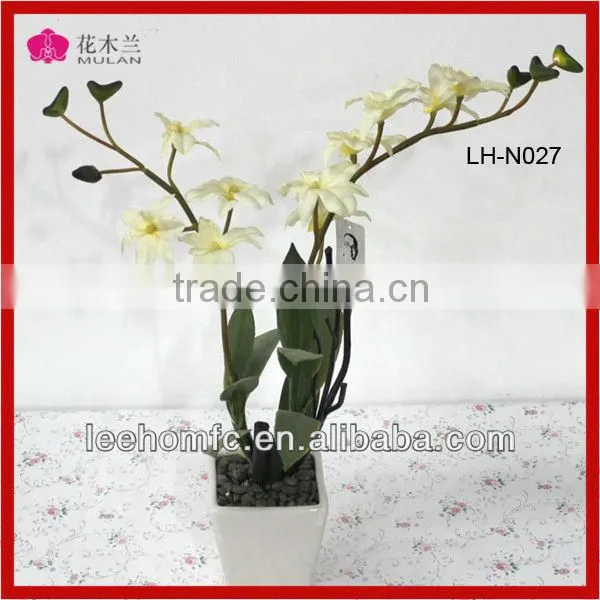 wholesale factory price plastic flower hot sale