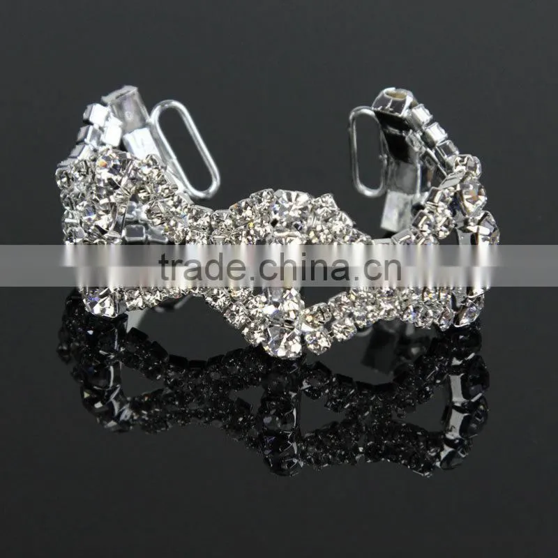 Elegant Design Decorative Diamondes Rhinestone connectors Wholesale B01727Y