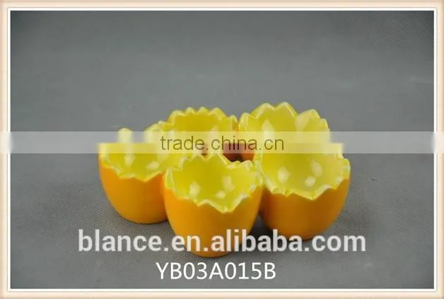 ceramic egg holder in egg shell cup design for Easter egg wedding gift