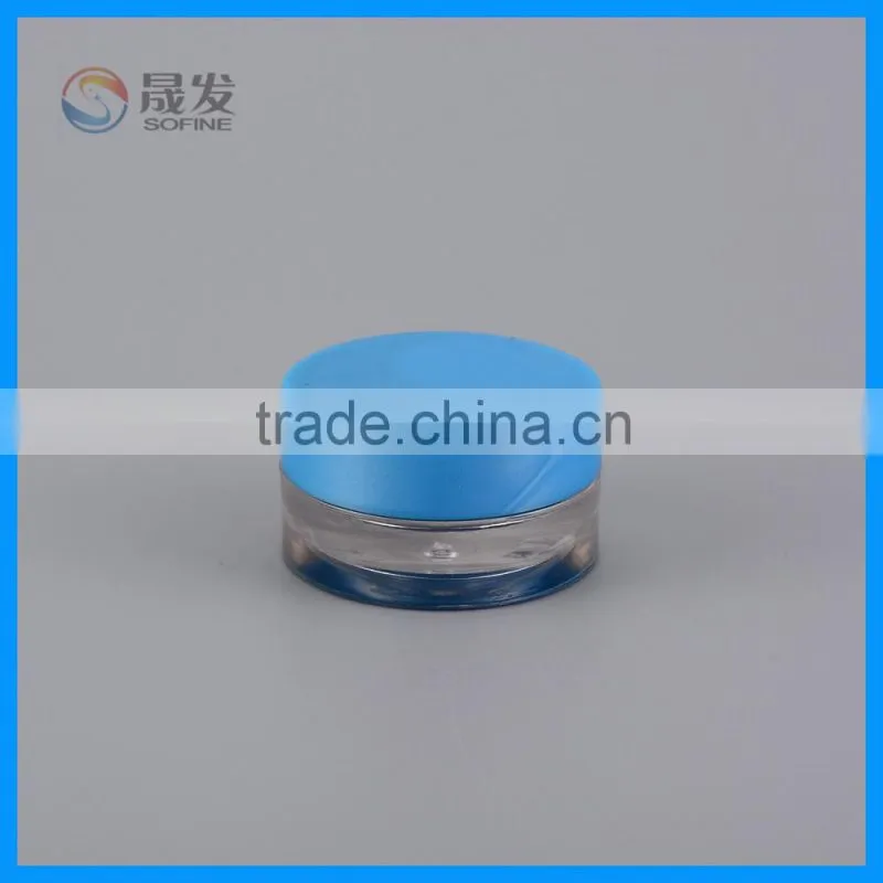 Clear small cosmetic jar with plastic screw cap