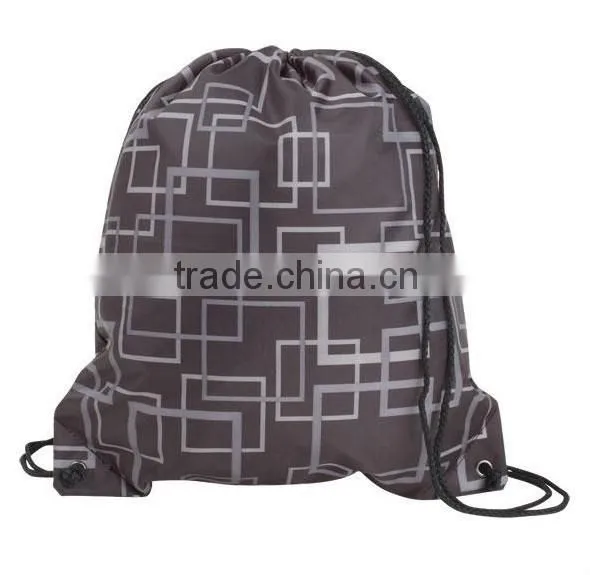 Simple drawcord styling bag