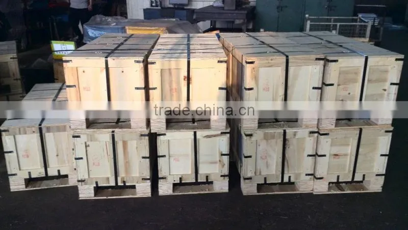 China hot selling Customize Aluminium die casting parts for high precision Auto part , Auto cylinder cover