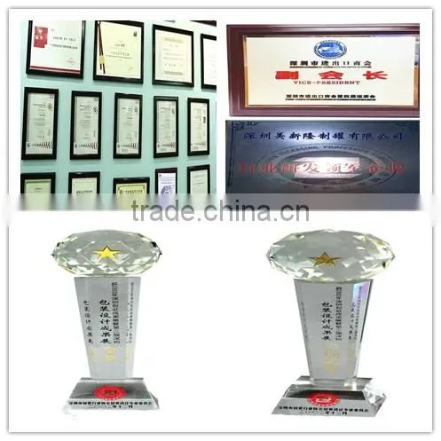 Candle tin holder for soy wax