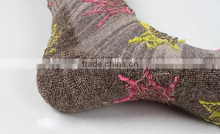 Bulk Wholesale Promotion Most Popular Maple Sports men socks