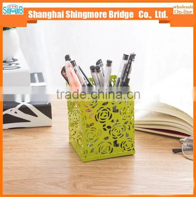 cheap wholesale good quality mental carved hollow pen holder for school and office