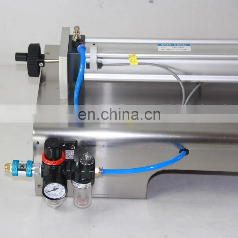 Good Quality semi automatic carbonated soft / soda drink filling machine/production line with low price