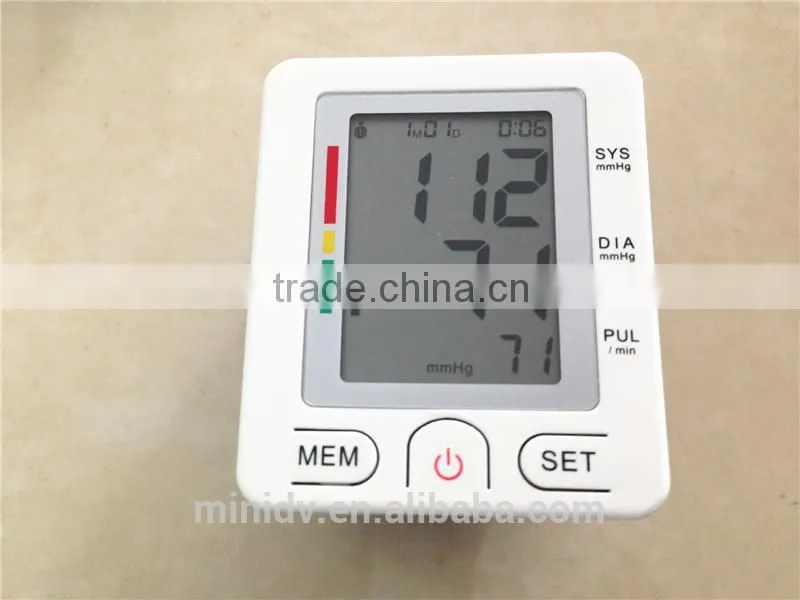 Android IOS APP Smartphone Control Automatic Inflating Wrist Watch Bluetooth Blood Pressure Monitor with Testing Heart Beat Rate