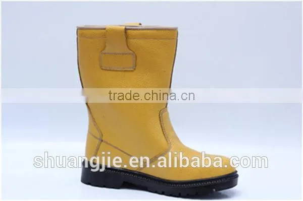 fashional rubber cemented industrial safety boots for women