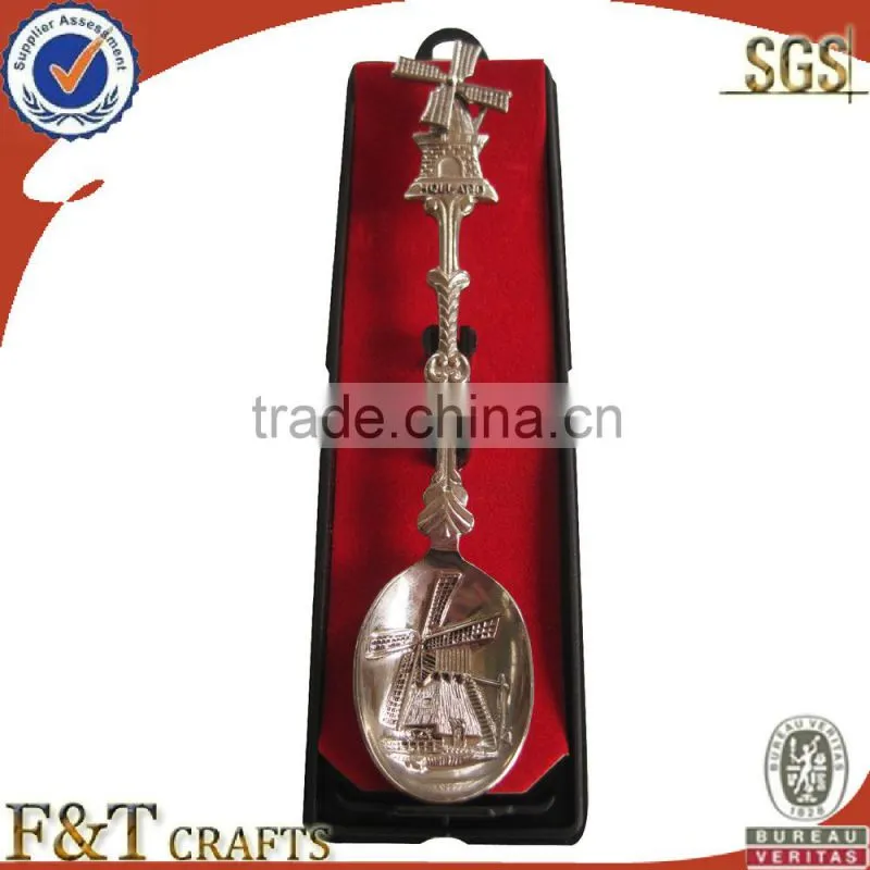 Zinc alloy 3Dbuildings high quality plating nickle spoon/souvenir gift