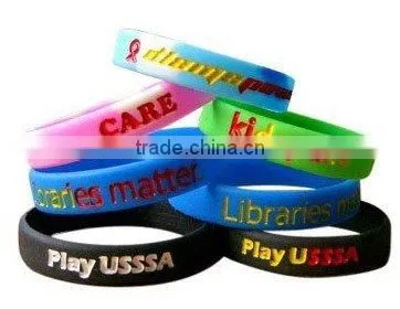 New style debossed wristbands silicone bracelet