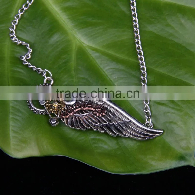 2015 yiwu fashion jewelry hot sale new design steampunk necklace gear steam angel wing necklace statement necklace