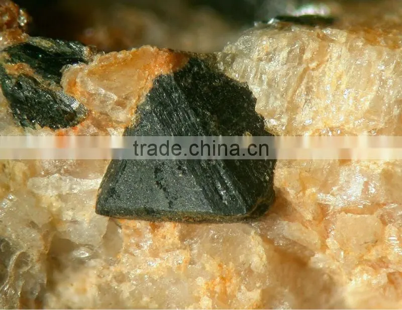 refractory spinel