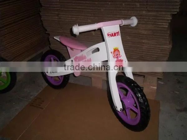 2016 best sale lovely wooden baby tricycle W16A024