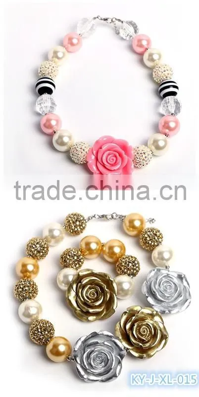 Green Lucky clover Baby Necklace beaded Baby Jewelry Crystal Necklace Wholesale 2016