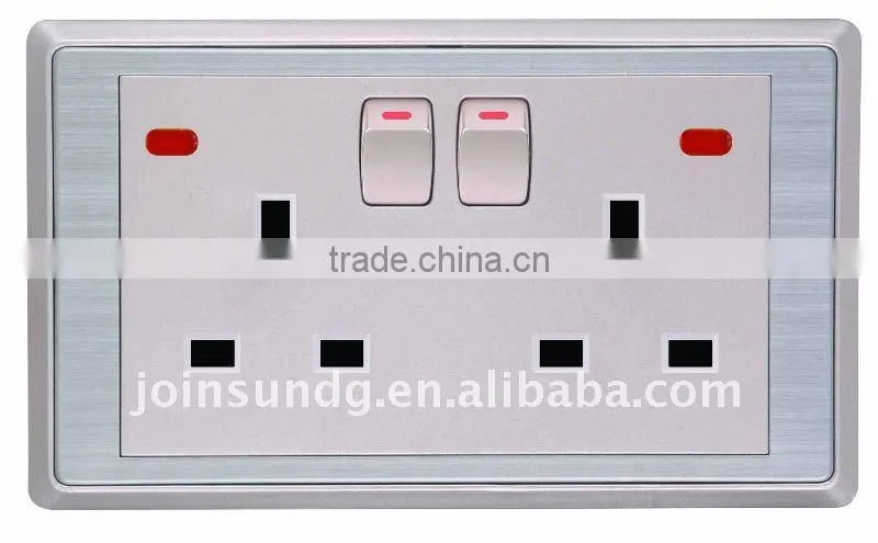 The standard of Britain industrial plug and socket 16a 3 pin