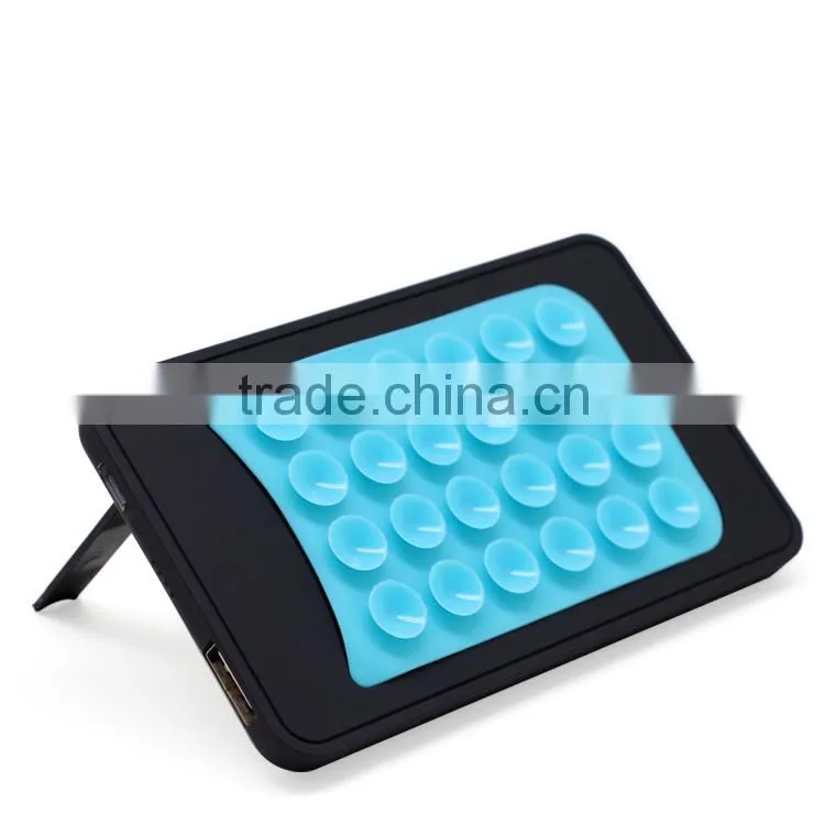 2015 New 4000MAH power bank with rubber sucker