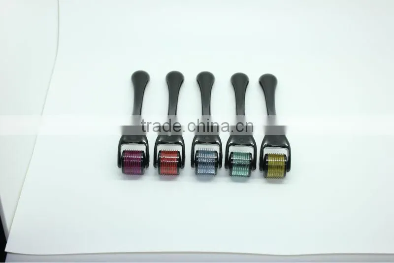New hand-held rolling device derma roller treatment