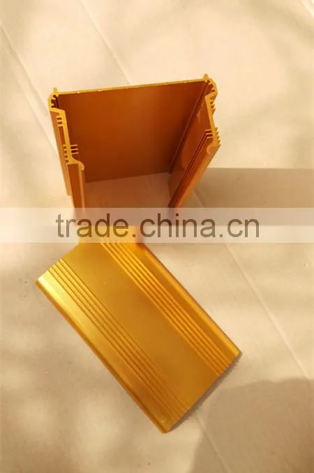 Extruded aluminum heatsink controller enclosure for electric vehicles