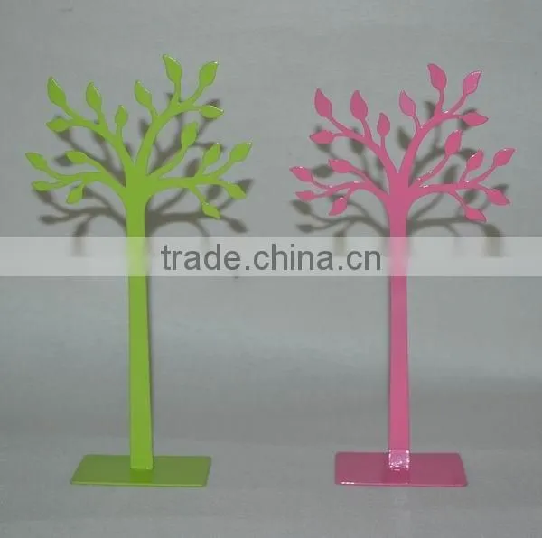 Metal tree for jewelry