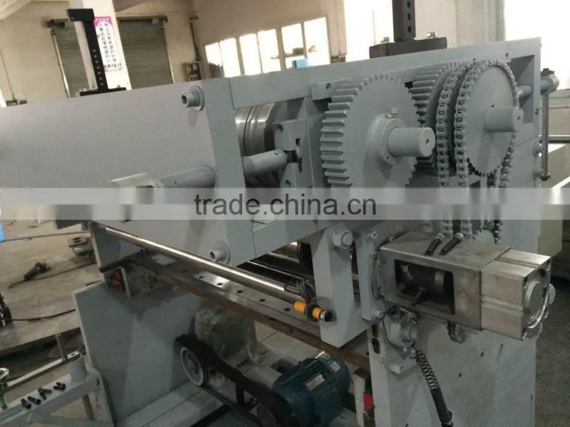 Multi-specifications cotton pad cutting machine