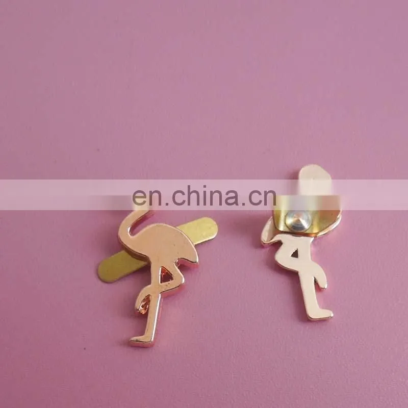 high quanlity university school logo customized special design soft enamel metal school badge with epoxy