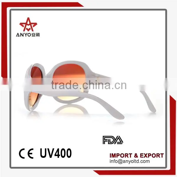 China wholesale good quality new design promotional sunglasses
