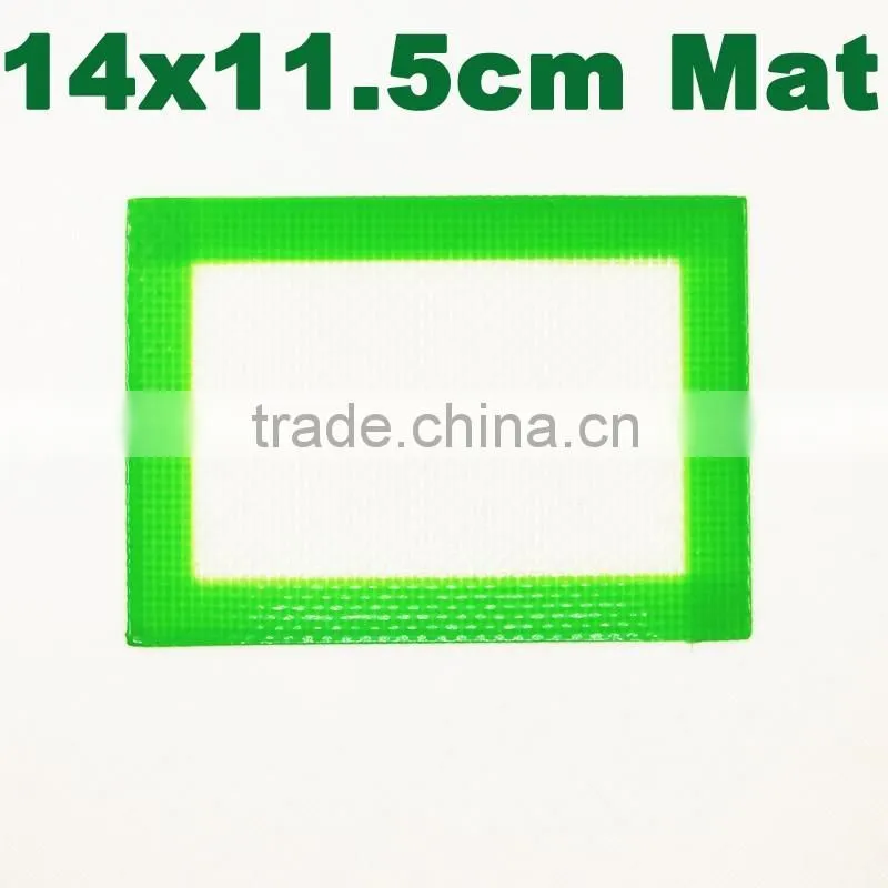 Ecigarette vapor wax concentrates silicone mat with custom printing heat proof silicone dry herb mat silicone slick pad