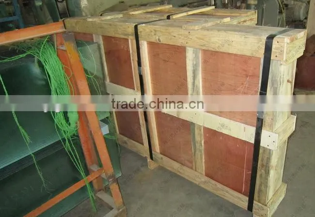 Building glass panel partitions interior