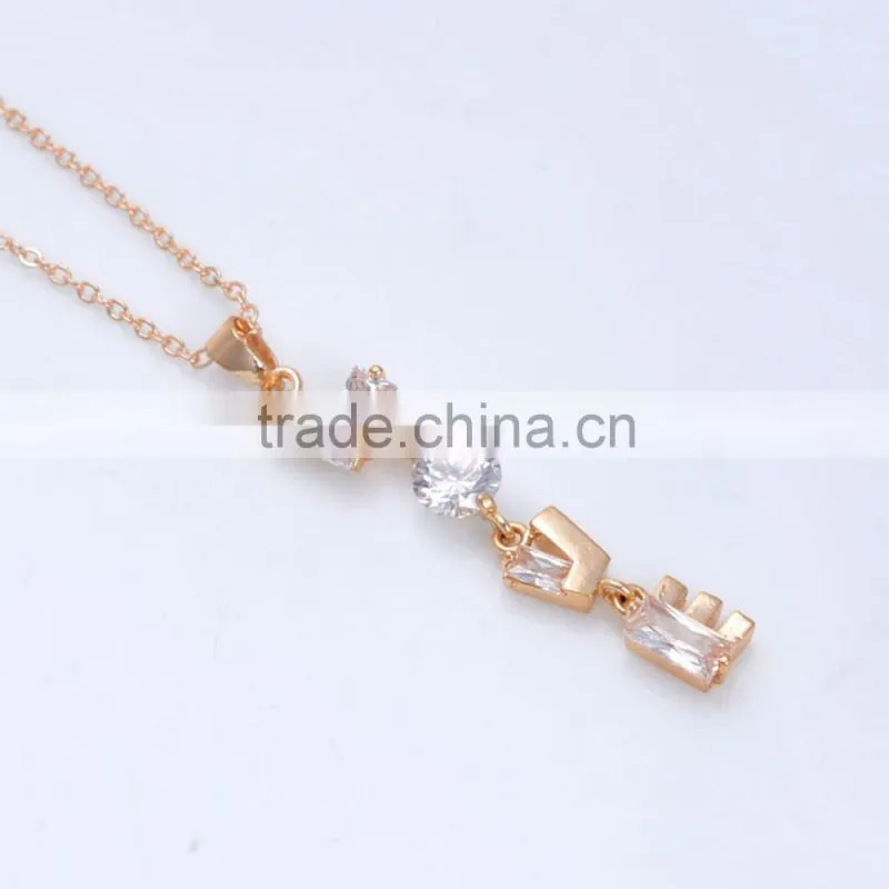 New Arrival Clear Rhinestone Neclace Pendant Letter LOVE Charms Novel Alphabet Jewelry Glod Sliver