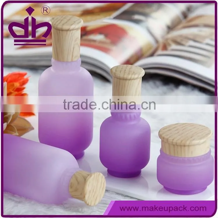 Liquid foundation container 30ml glass bottle with pump