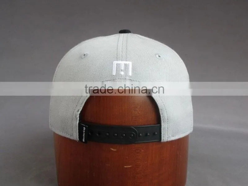 Custom 100% cotton 6-panel snapback cap with front embroidery