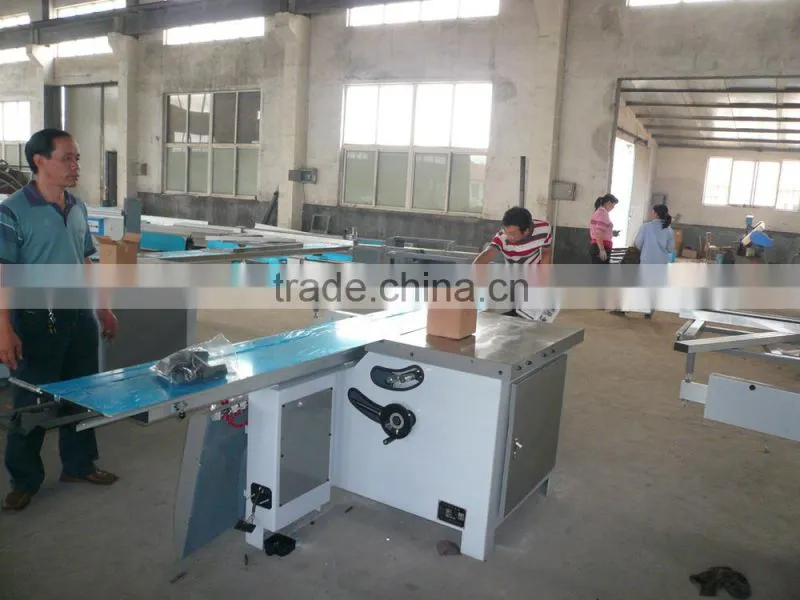 Sliding table saw