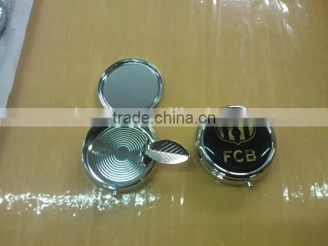 mini portable metal ashtray keychain with rubber patch