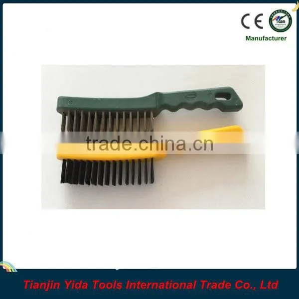 Plastic handle steel wire brush