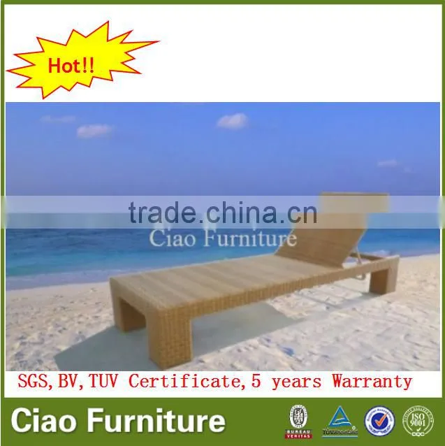 Outdoor beach lounge furniture used patio rattan lounge chair