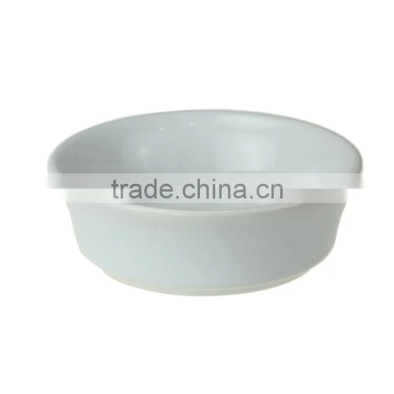 white color shallow stoneware salad bowl