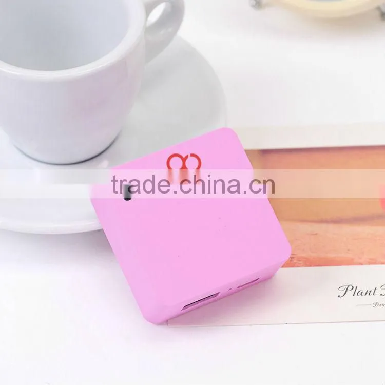 rechargeable external battery charger mobile phone W208 Cookie Power bank polymer or li-ion 2000MAH 280MAH china supplier