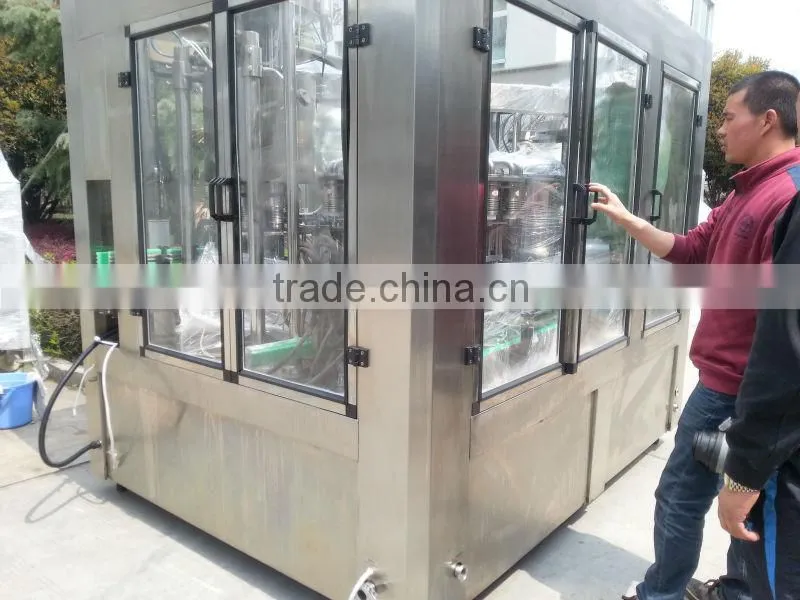 Tea beverage bottle filling machine
