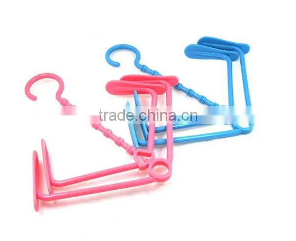 Colorful Plastic Shoes Hanger