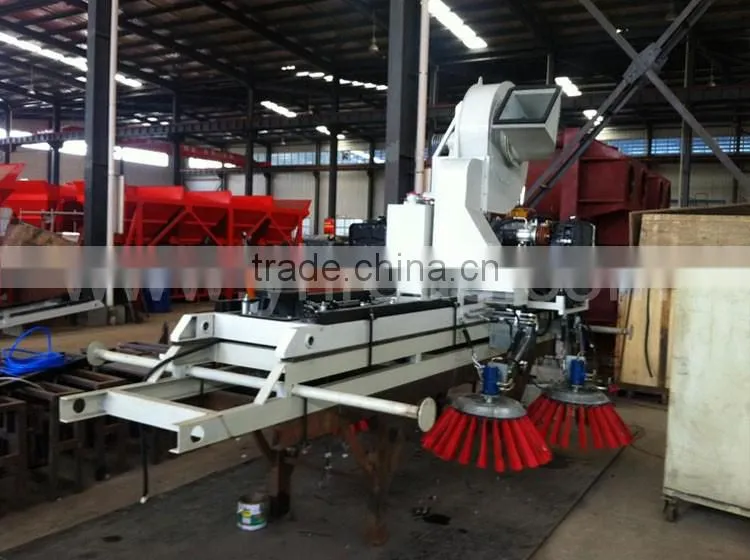 YHQS5050B road sweeper truck of high quality
