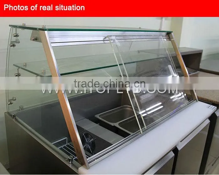 Curved glass saladette refrigerated counter