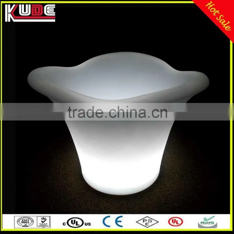 RGB Light Colors Changing PE Plastic Material LED Ice Bucket For Bar Party Used