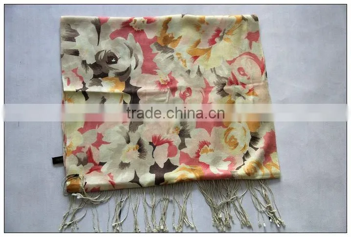 100% cashmere scarf