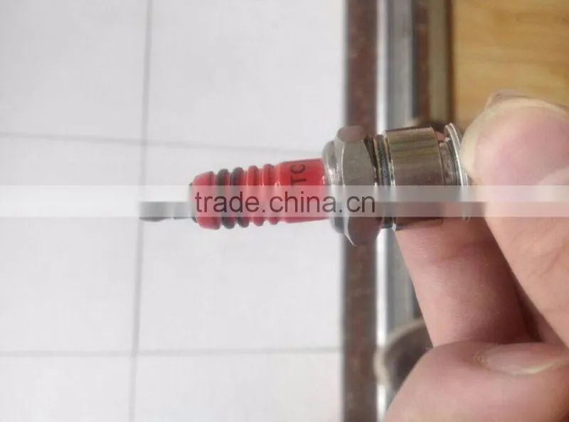 GASOLINE ENGINE SPARE PARTS SPARK PLUG