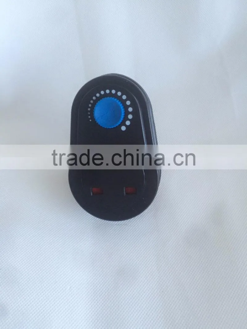 Hydroponic indoor garden exhaust fan speed controller for duct fan