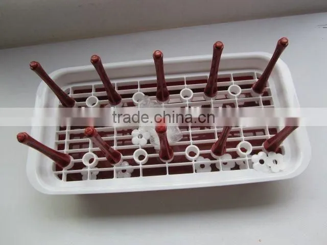 Rectangular plastic cup holder