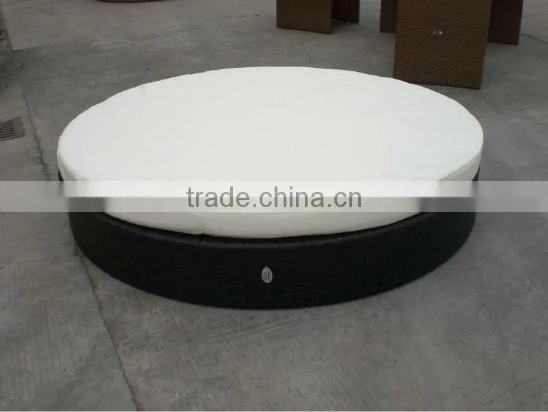 Cheap outdoor rattan round bed