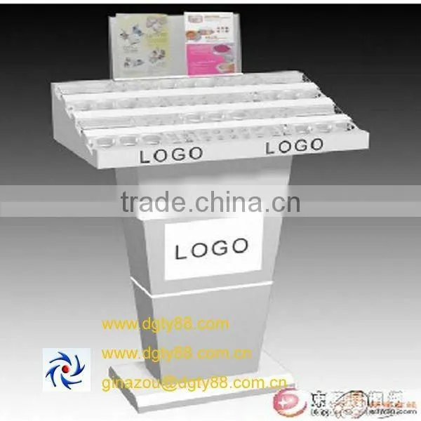 Vacuum formed display rack