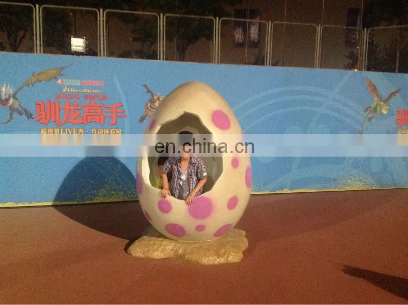 Have fun with high quality simulation dinosaur hatching eggs