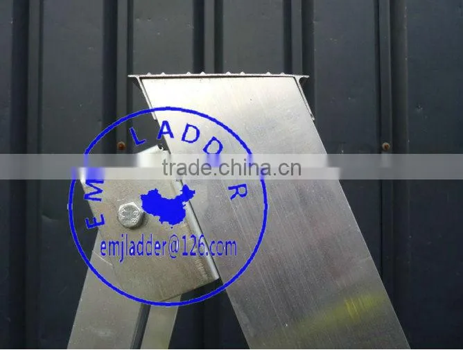 12 Step Industrial Swingback Builders Steps / Step Ladders